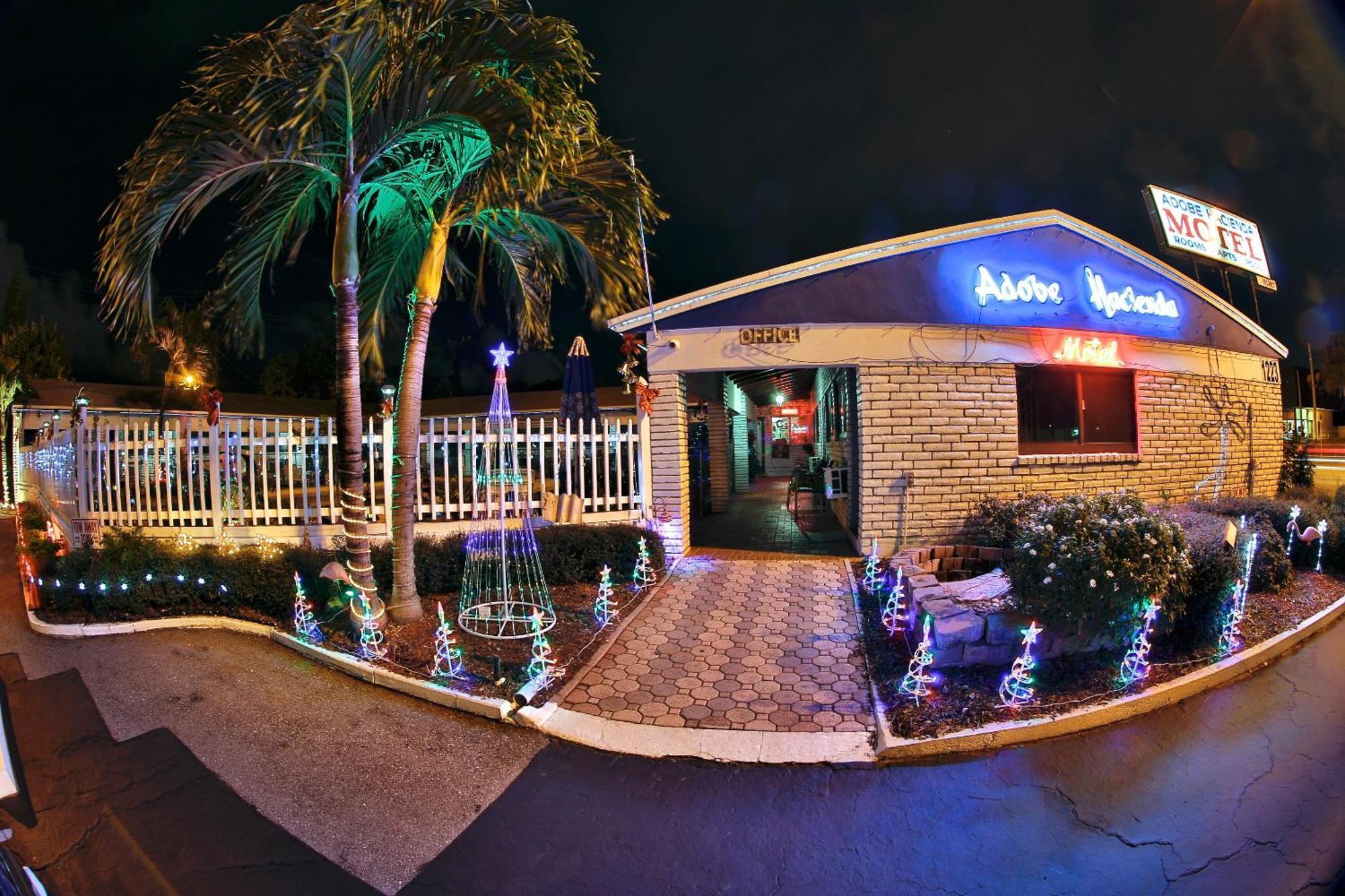 Adobe Hacienda Motel Голливуд Экстерьер фото