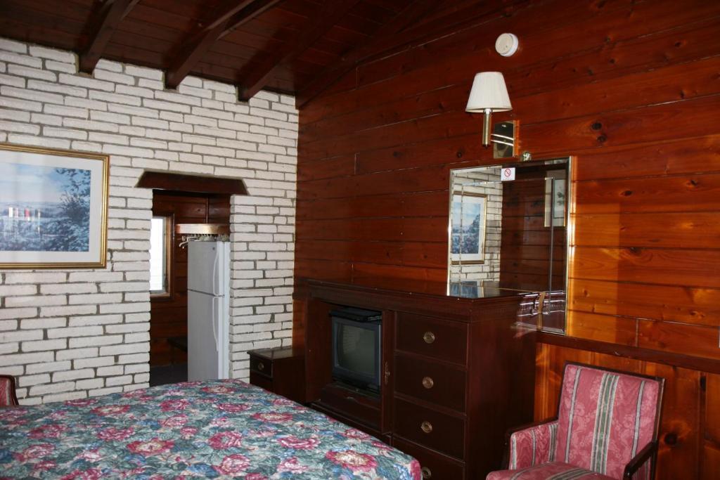 Adobe Hacienda Motel Голливуд Экстерьер фото